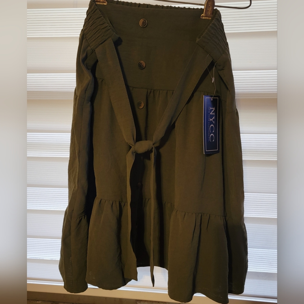 NYCC Olive Green Button-Up Blouse